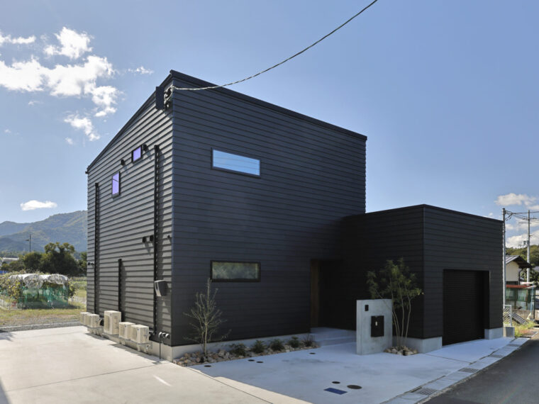 趣味に没頭できるガレージスタイルの家 趣味に没頭できるガレージスタイルの家